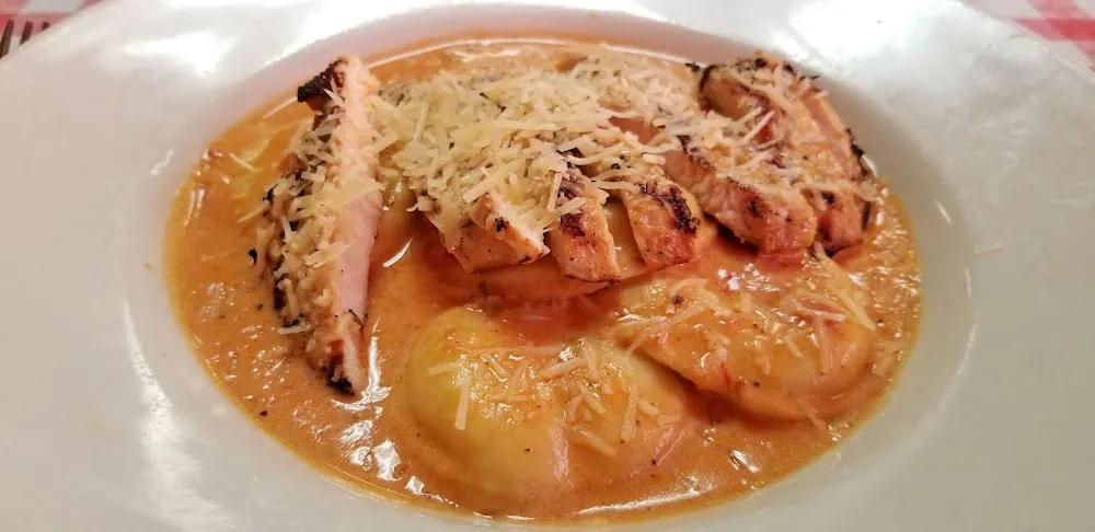 Cheese Ravioli and Grilled Chicken