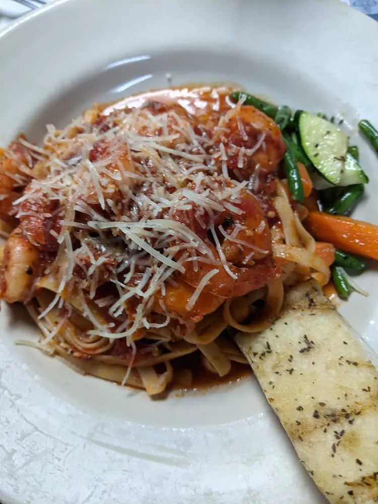 Shrimp Fettuccine Marinara Sauce